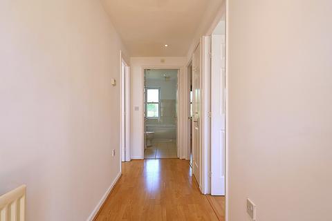 2 bedroom ground floor maisonette for sale, Highfield House Queensway, Hemel Hempstead HP2