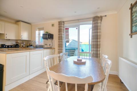 8 Ducks Farm Close, Kirby Misperton, Malton, YO17 6XH