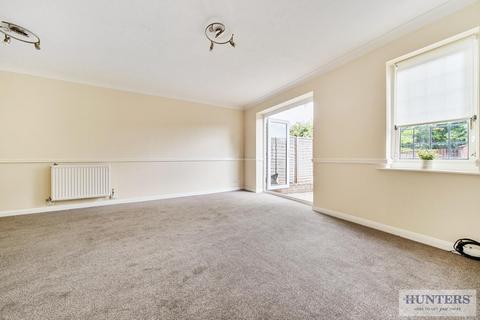 24 Dolphin Close, London, SE28 8PY