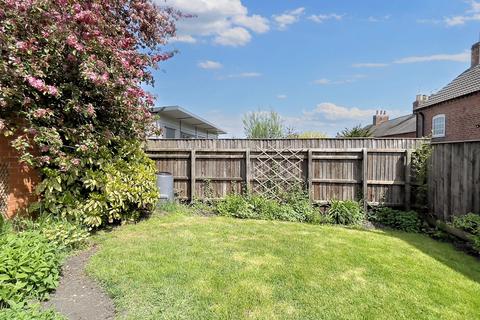 2 bedroom cottage for sale, Manor Road, Donington le Heath, LE67