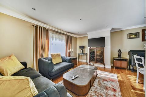 undefined, Coopers Rise, Godalming, GU7