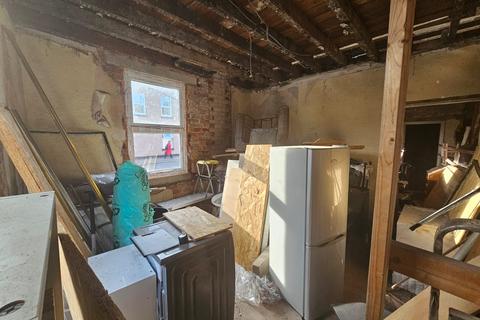 2 bedroom end of terrace house for sale, 68 Victoria Street, Fleetwood FY7 6EJ
