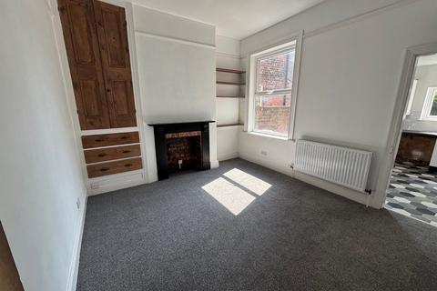 3 bedroom terraced house to rent, Ella Street, Newland Avenue, Hull, East Yorkshire, HU5