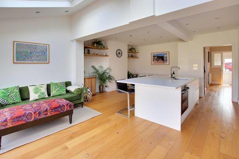 1 Brookside Way, Croydon, CR0 7RR