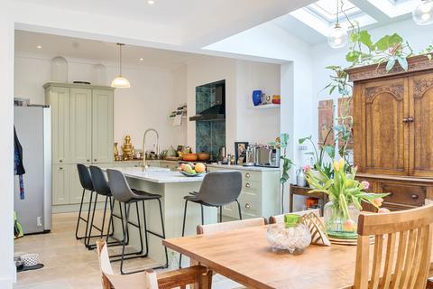 31 Leander Road, Thornton Heath, CR7 6JY