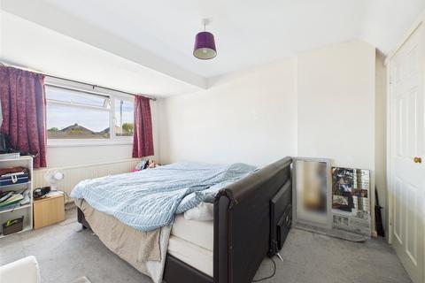 undefined, Beechcroft Road, Longlevens, Gloucester, Gloucestershire, GL2