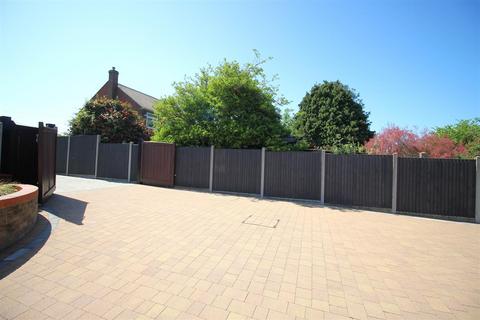 64a Wards Hill Road, Minster On Sea, Sheerness, ME12 2LQ