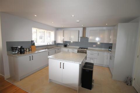 64a Wards Hill Road, Minster On Sea, Sheerness, ME12 2LQ
