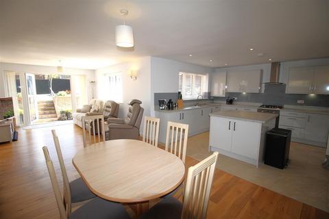 64a Wards Hill Road, Minster On Sea, Sheerness, ME12 2LQ