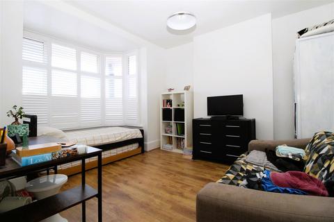 3 bedroom semi-detached house for sale, Stanley Road, Broadstairs