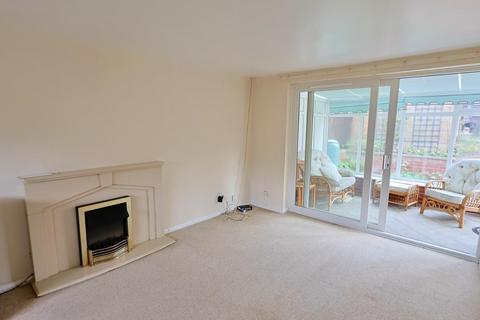 3 bedroom house to rent, Rubens Close, Whoberley, Coventry, CV5 8LU - Large Three Bed Terraced with Solar Panels