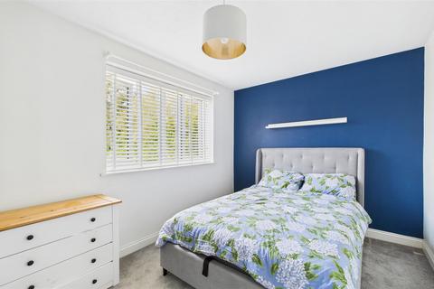 Flat 30, Latimer Court Bryanstone Road, Waltham Cross, EN8 7RL