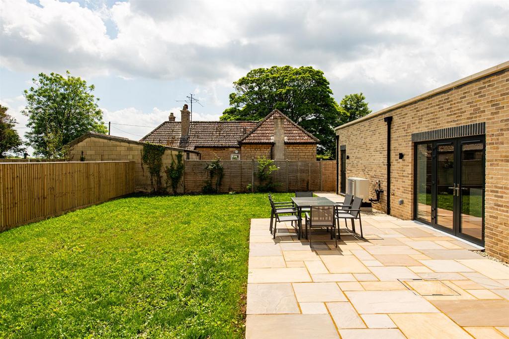 Garden 4.jpg