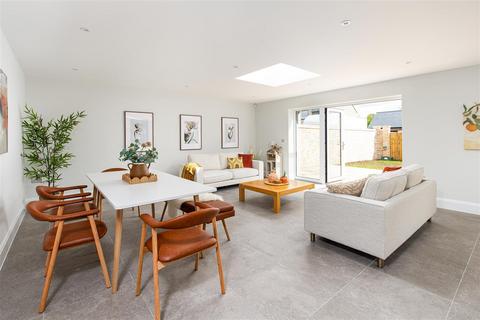 4 bedroom detached house for sale, Brockleaze, Neston, Corsham