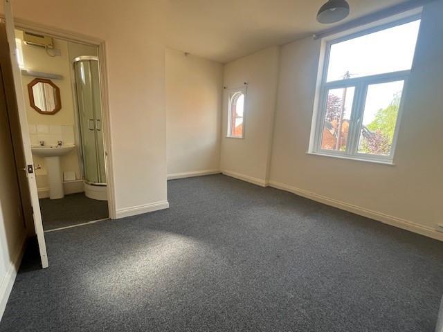 Bedroom ensuite