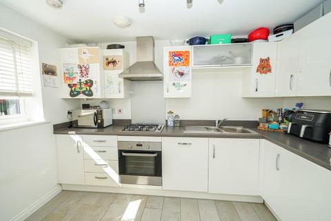 3 bedroom semi-detached house for sale, Feronia Mead, Leighton Buzzard