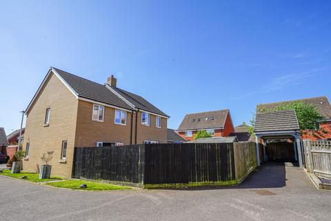 3 bedroom semi-detached house for sale, Feronia Mead, Leighton Buzzard