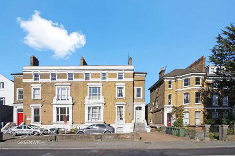 2 bedroom flat for sale, Lewisham Way, SE4 1XF