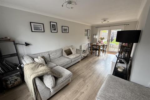2 bedroom semi-detached house for sale, Hall Green Avenue, Burton-On-Trent DE13