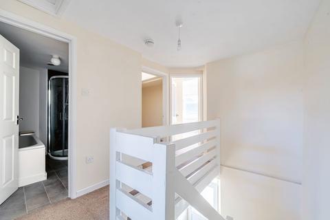 10 Laburnum Row, Callington, PL17 7BN