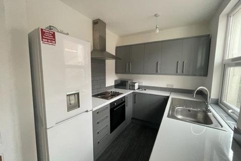 3 bedroom terraced house to rent, Roman Street, Leicester
