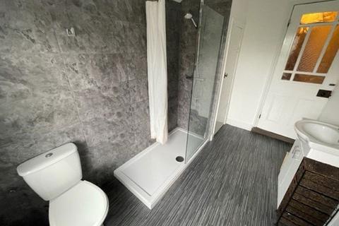 3 bedroom terraced house to rent, Roman Street, Leicester