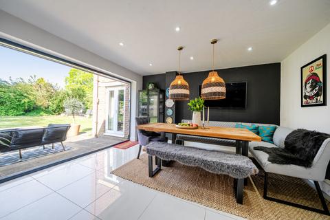 32 Brookhill Way, Rushmere St Andrew, Ipswich, IP4 5UL