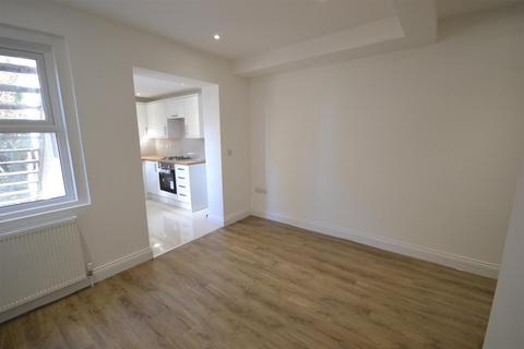 2 bedroom flat to rent, St. Leonards Avenue, Hove