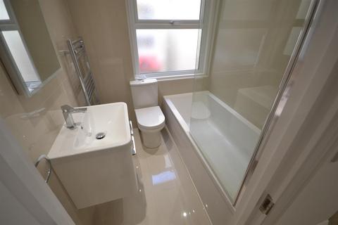 2 bedroom flat to rent, St. Leonards Avenue, Hove