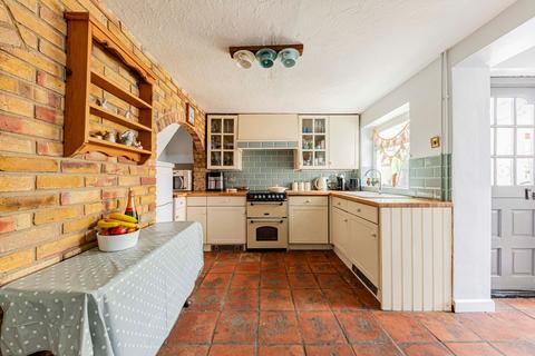 2 bedroom terraced house for sale, Tickham Lane, Lynsted, ME9