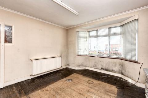 3 bedroom terraced house for sale, 31 The Vale, Northampton, NN1 4SU