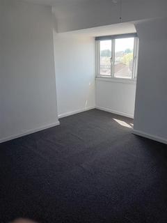 3 bedroom end of terrace house to rent, Bodenham Road, Oldbury