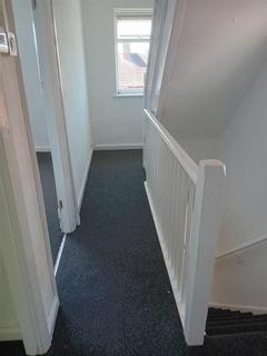 3 bedroom end of terrace house to rent, Bodenham Road, Oldbury