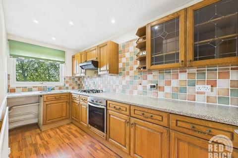 1 bedroom maisonette to rent, Skipton Gardens, Coventry, CV2
