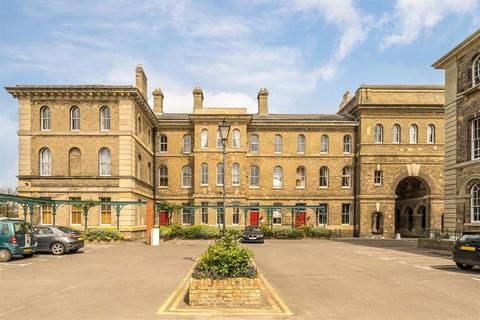 1 bedroom flat for sale, Shooters Hill Road, London SE18