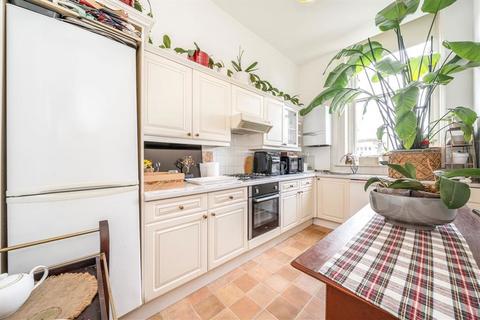 1 bedroom flat for sale, Shooters Hill Road, London SE18