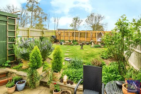 16 Bannerman Drive, Brackley, NN13 6HS