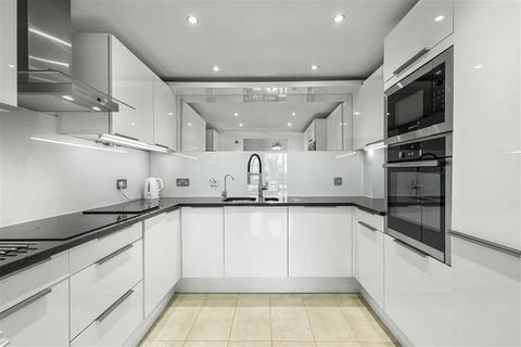 3 bedroom flat for sale, Greenfell Mansions, London SE8