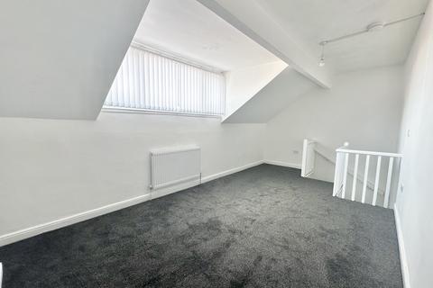 2 bedroom terraced house to rent, Seaforth Avenue, Leeds, West Yorkshire, LS9