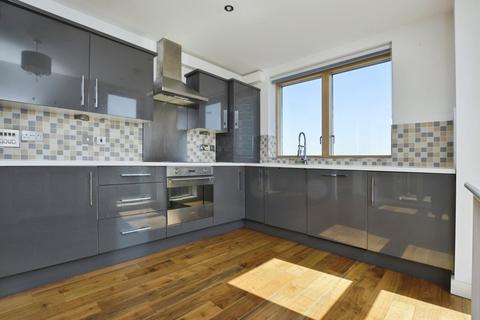 2 bedroom flat for sale, Queens Road West , Plaistow, London, E13 0PE