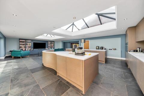 5 bedroom detached house for sale, Chrishall Road, Fowlmere, Royston, Cambridgeshire, SG8