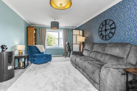 65 Deanburn, Penicuik, EH26 0HY