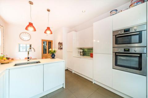 46 Eastbourne Road, Brentford, TW8 9PF