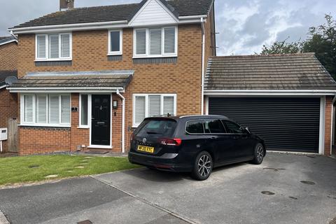 4 bedroom detached house for sale, Kensington Close, Mansfield NG19