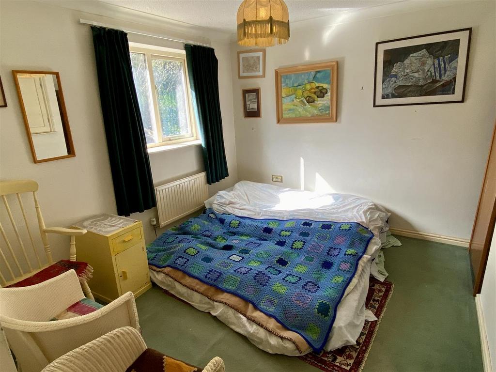Bedroom 2.jpg