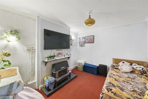 undefined, Maswell Park Crescent, Hounslow TW3