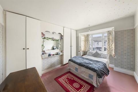 undefined, Maswell Park Crescent, Hounslow TW3
