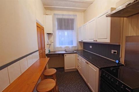3 bedroom terraced house to rent, Oddy Street, Bradford