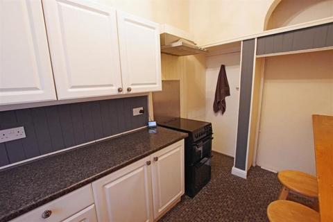 3 bedroom terraced house to rent, Oddy Street, Bradford