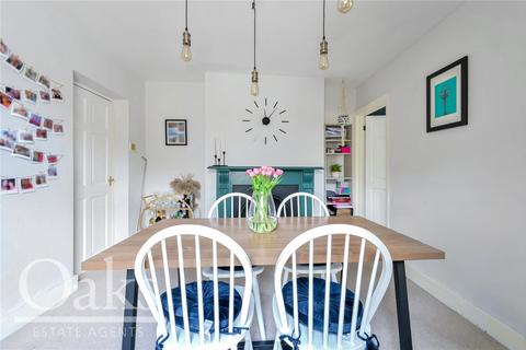 123 Alexandra Road, Croydon, CR0 6EZ